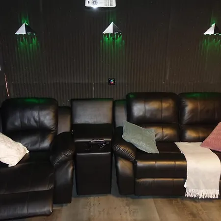 Loft With Cinema & Style Near Frankfurt Airport *